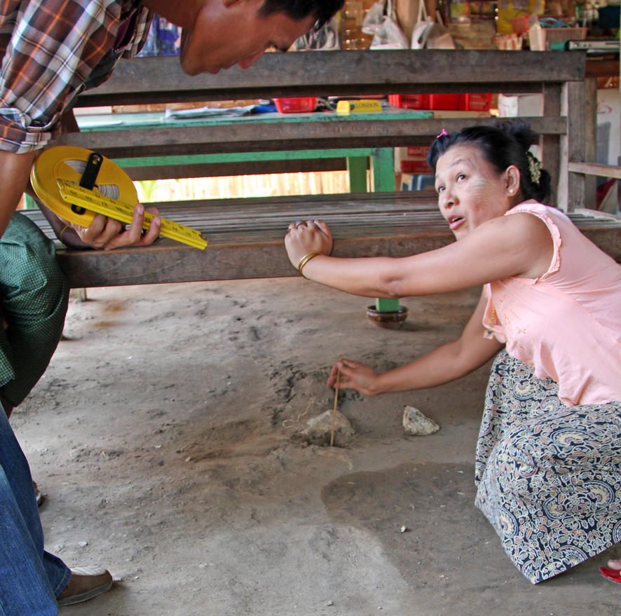 “These fractures opened up during the earthquake and my house was badly damaged. The fractures were over one metre deep so I filled them with soil so the children wouldn’t fall into them.”